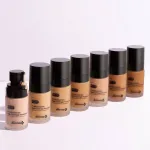 The Derma Co 2% Niacinamide High Coverage Foundation With 1% HA Complex & SPF 40 PA+++ view 11